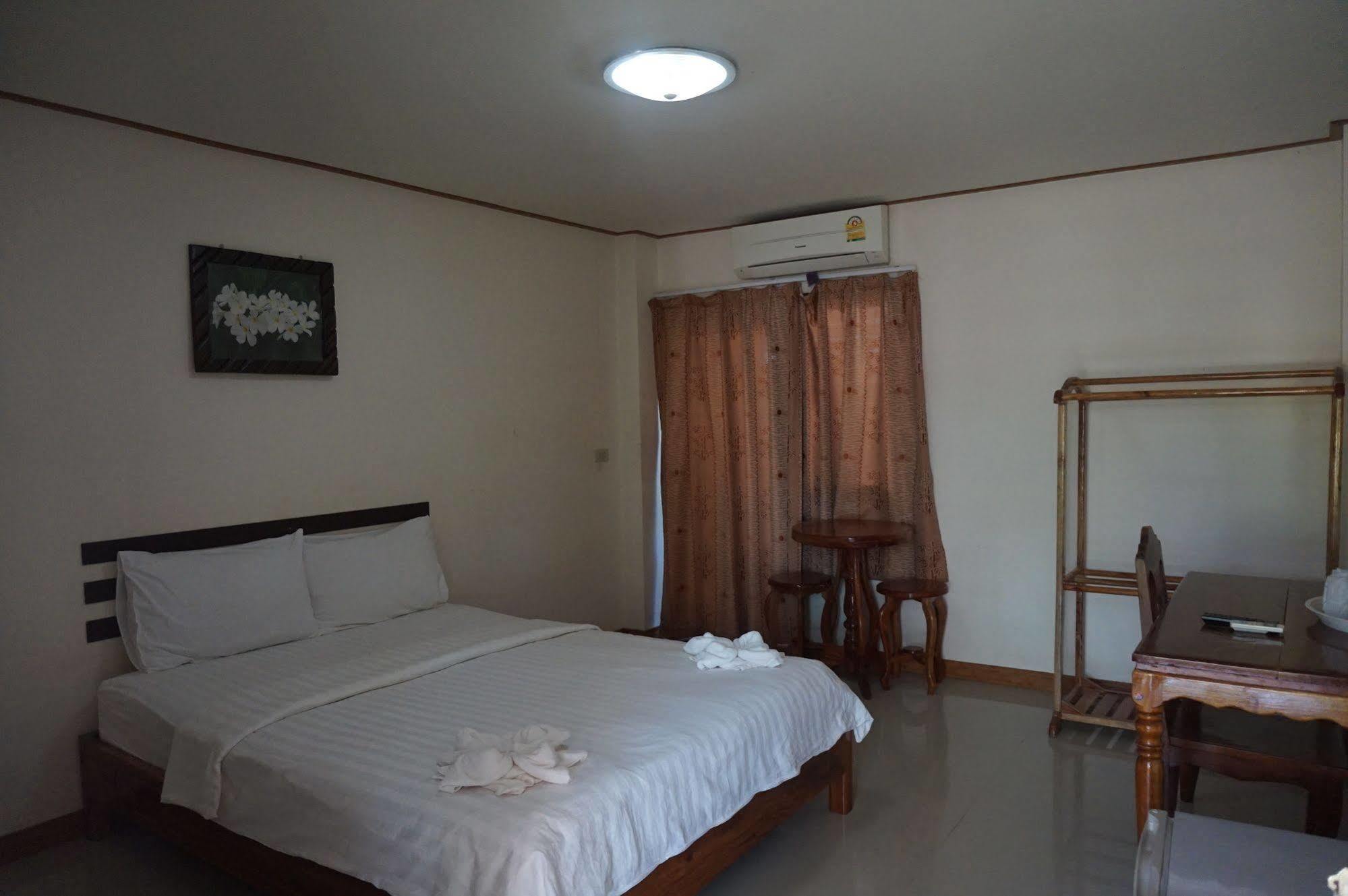 Gongaew Mansion Hotel Ubon Ratchathani Exterior foto