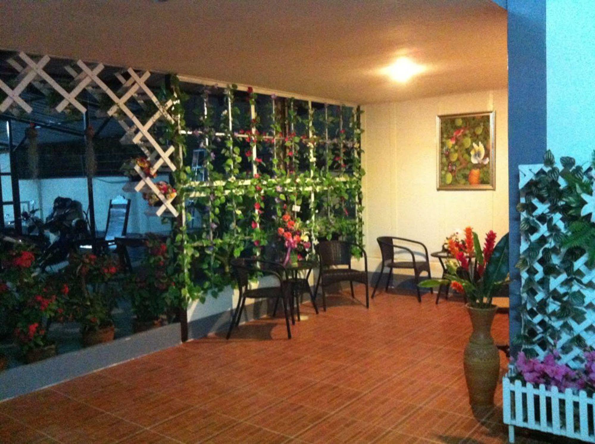 Gongaew Mansion Hotel Ubon Ratchathani Exterior foto